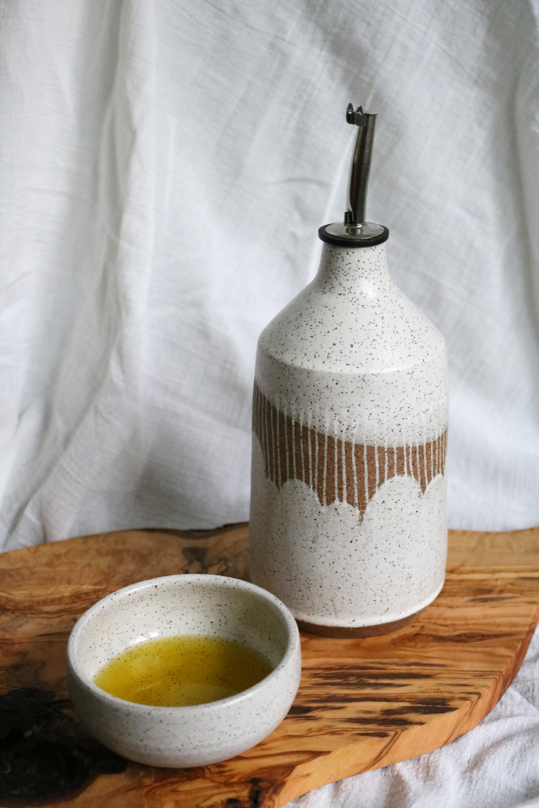 Reverse Rain Oil Cruet