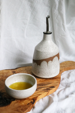 Load image into Gallery viewer, Cloud Oil Cruet
