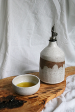 Load image into Gallery viewer, Cloud Oil Cruet

