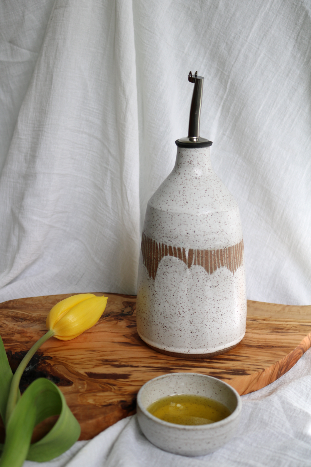 Reverse Rain  Oil Cruet
